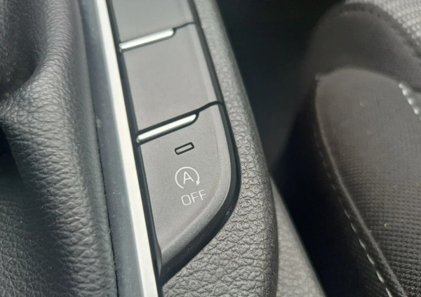 Hyundai I30 cena 54900 przebieg: 88948, rok produkcji 2019 z Rzeszów małe 326